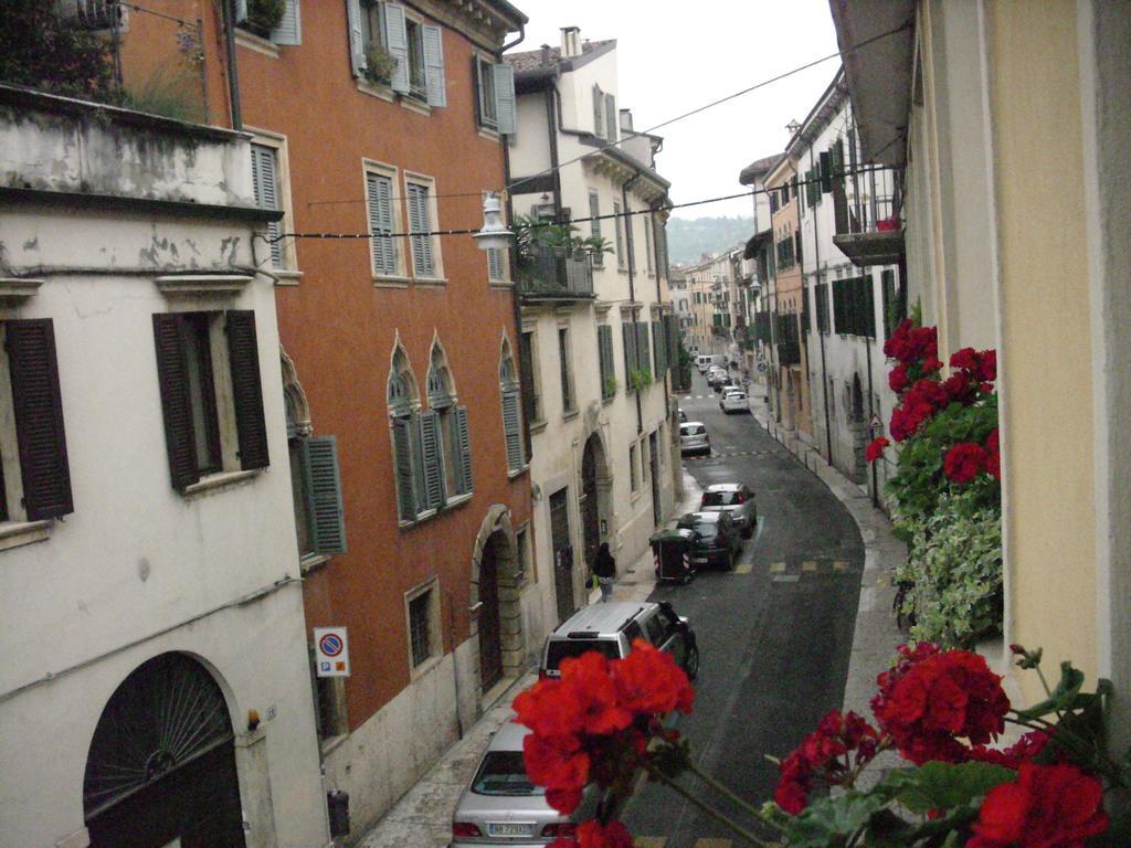 A Casa Di Luca Hotel Verona Luaran gambar