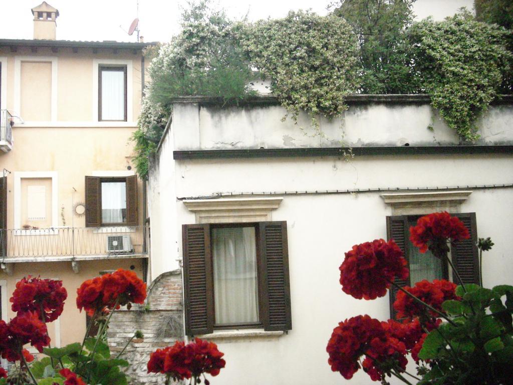 A Casa Di Luca Hotel Verona Luaran gambar
